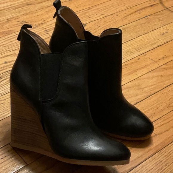 COACH “Farrah”  Black Leather Wedge Bootie - Picture 2 of 6